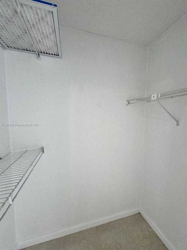 APT-201 - 2620 W 76 Th St, Condo with 2 bedrooms, 2 bathrooms and null parking in Hialeah FL | Image 20