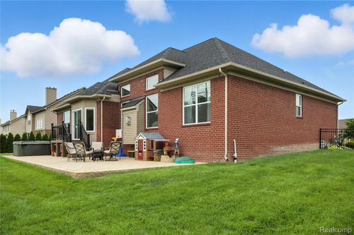 27245 Ritter Blvd, Flat Rock, MI, 48134-0717 | Card Image