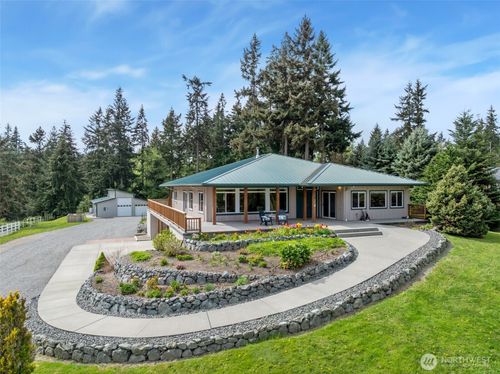 2385 Lake Forest Dr, Oak Harbor, WA, 98277-8639 | Card Image