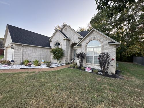 132 Oxford Dr, Jackson, TN, 38305-7554 | Card Image