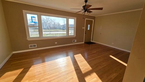 7722 W 81st Pl, Bridgeview, IL, 60455-1633 | Card Image