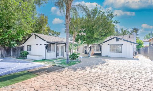5726 Donna Ave, Tarzana, CA, 91356 | Card Image