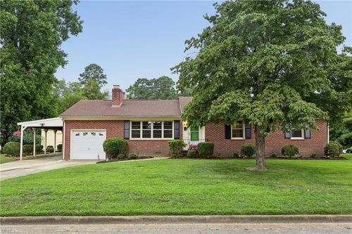 111 Parker Ave, Newport News, VA, 23606-1754 | Card Image