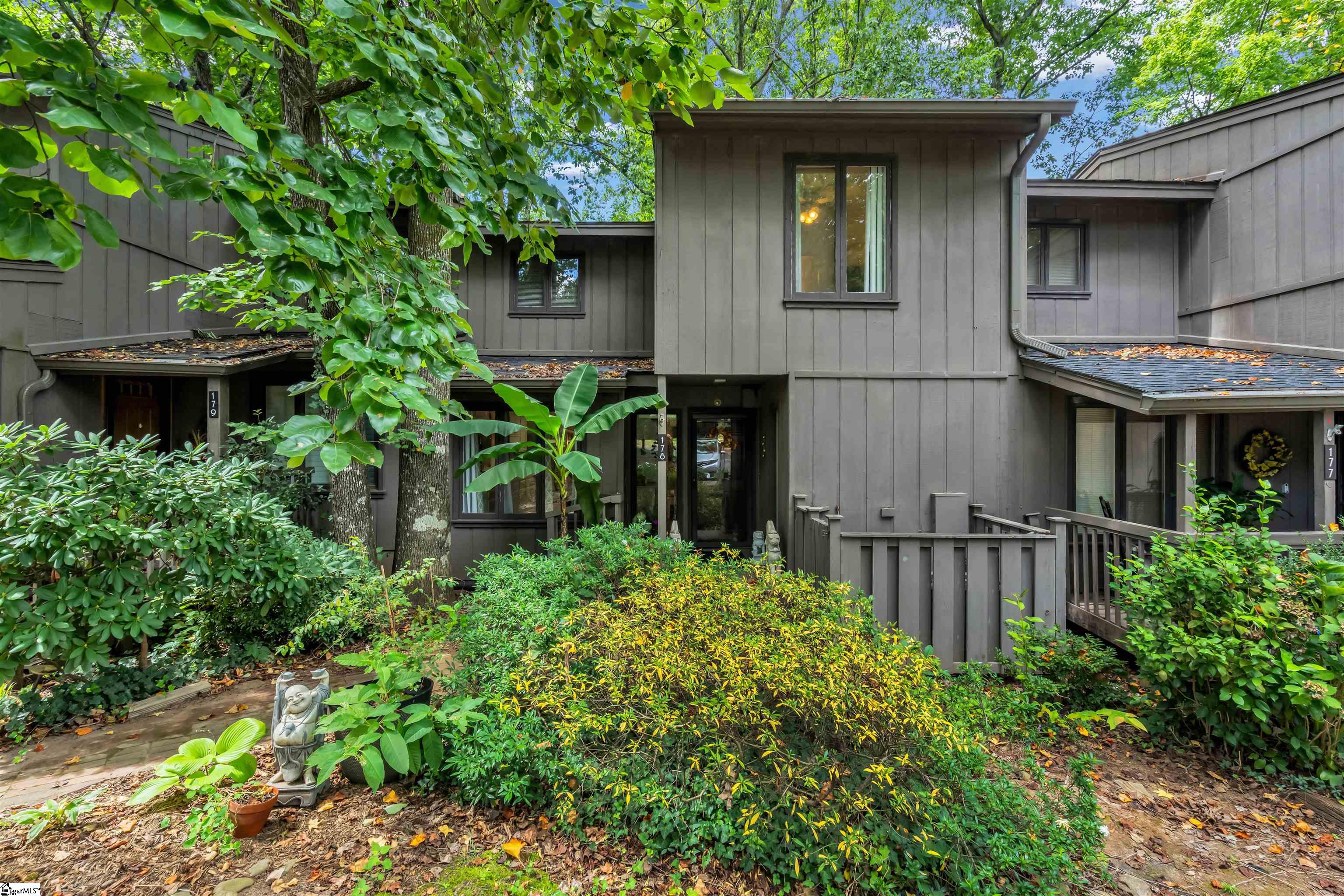 Ingleoak Ln, Greenville, SC 29615