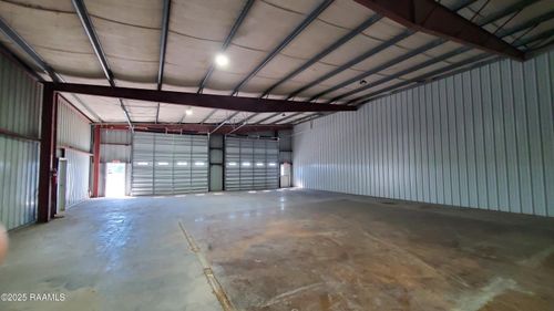 w5-141 Wellhead Dr, Broussard, LA, 70518-5922 | Card Image