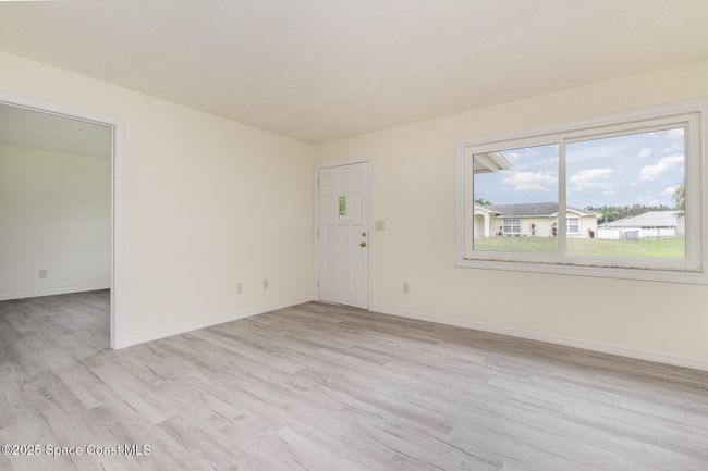 158 Billiar Ave Ne, House other with 3 bedrooms, 2 bathrooms and null parking in Palm Bay FL | Image 5