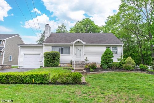 25 Pequannock Ave, Pequannock, NJ, 07440-1631 | Card Image