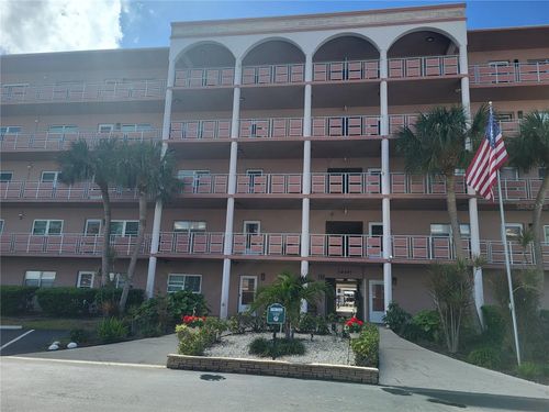 unit-312-5521 80th St N, St Petersburg, FL, 33709-5829 | Card Image