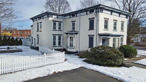 11 W Bridge St, Saugerties, NY, 12477-1416 | Card Image