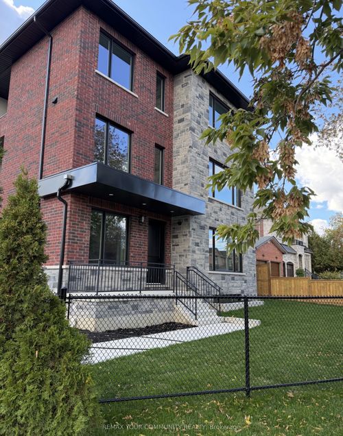 25 Oxford St, Richmond Hill, ON, L4C4L6 | Card Image