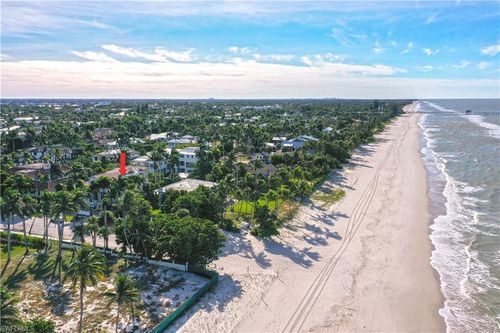 40 5th Ave, NAPLES, FL, 34102-8607 | Card Image