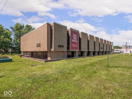 112-2021 E 52nd Street, Indianapolis, IN, 46205 | Card Image