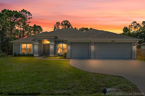 5863 Nw Carovel Ave, Port Saint Lucie, FL, 34986-3802 | Card Image