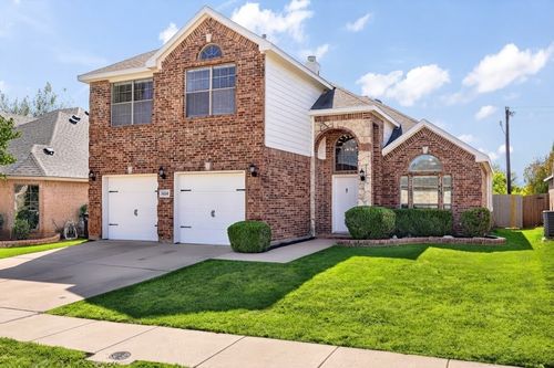 11208 Whispering Brook Ln, Fort Worth, TX, 76140-6591 | Card Image