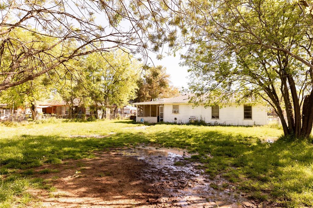 1750 N Graham Street, For Sale in Stephenville Zoocasa