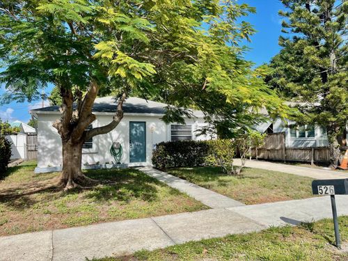 526 Worthmore Dr, Lake Worth Beach, FL, 33460-6108 | Card Image