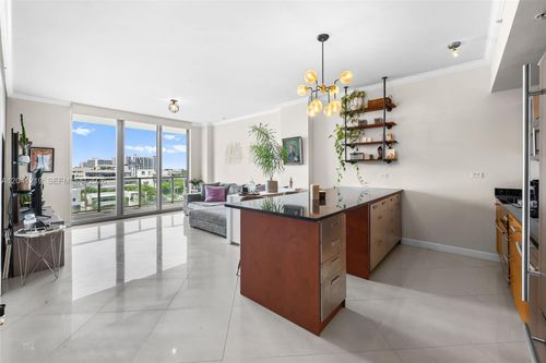 m0501-3451 Ne 1st Avenue, Miami, FL, 33137 | Card Image