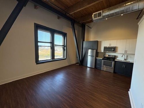 apt-420-806 Sampson St, Houston, TX, 77003-3340 | Card Image