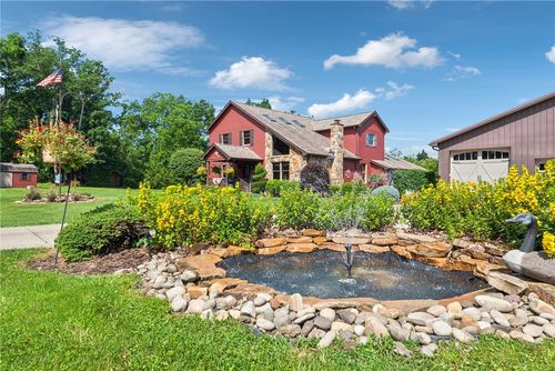 227 Holly Place, Mt. Pleasant Twp - Wml, PA, 15666 | Card Image