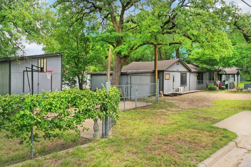 7616 Osage Trl, Lake Worth, TX, 76135-3843 | Card Image