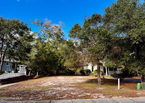 202 Fire Fly Ln, Southport, NC, 28461-2784 | Card Image