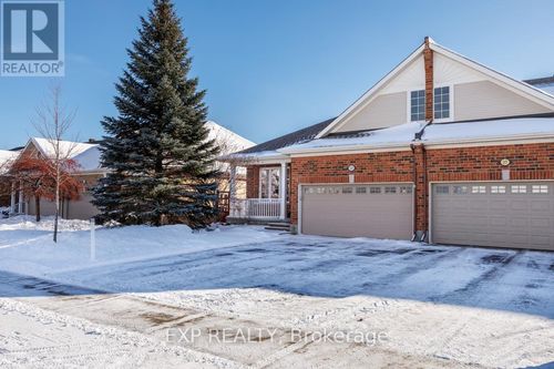 215 Cairnsmore Cir, Nepean, ON, K2J0G5 | Card Image
