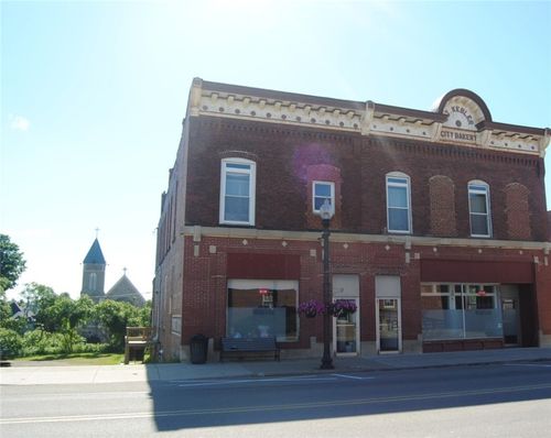 136 N Fraley St, Kane, PA, 16735-1352 | Card Image