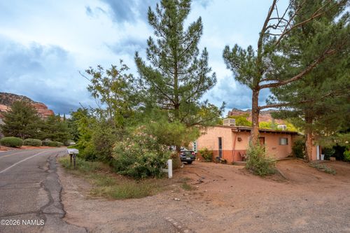 125 Sugarloaf St, Sedona, AZ, 86351-8801 | Card Image