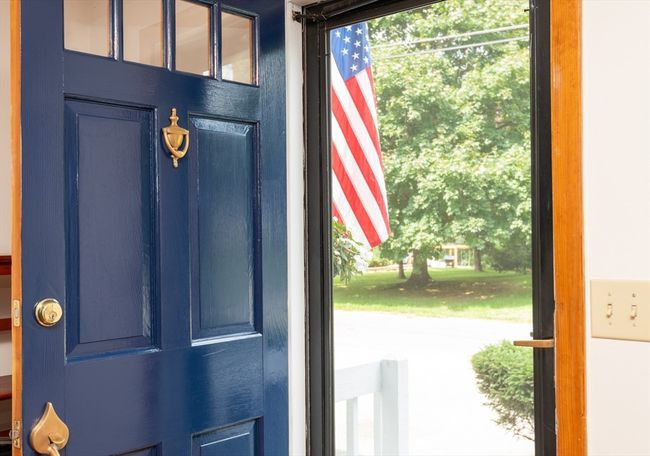 10 Cranton Ave, House other with 3 bedrooms, 3 bathrooms and 4 parking in Groveland MA | Image 5