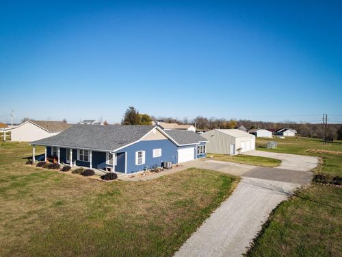 1633 E 512th Rd, Bolivar, MO, 65613-8560 | Card Image