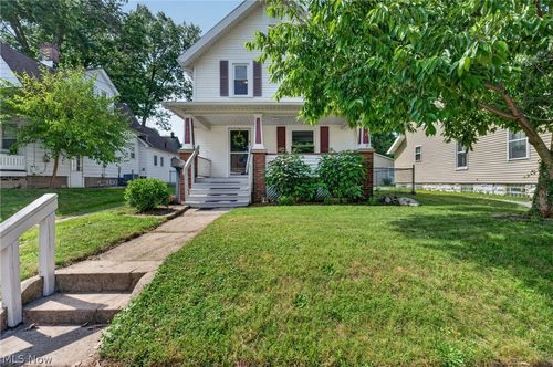 415 Ashland Ave, Cuyahoga Falls, OH, 44221-2211 | Card Image