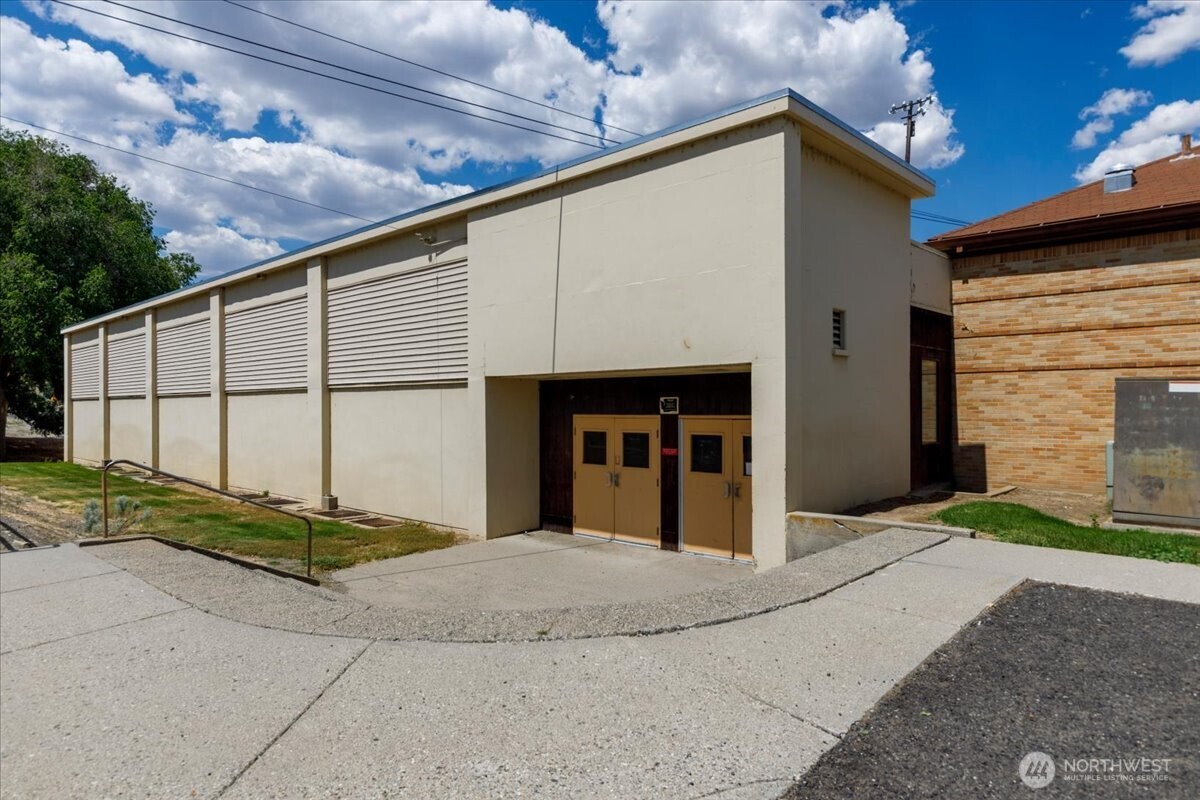 Commercial Sale in Grand Coulee 4