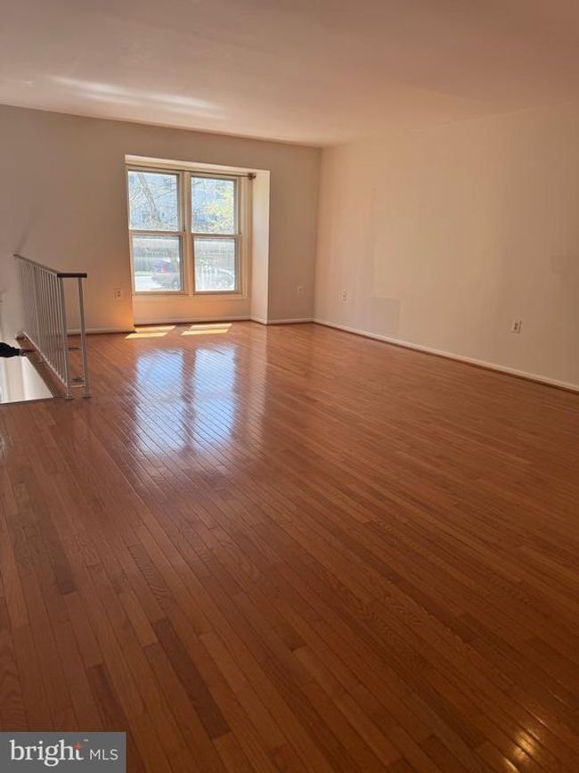 10424 Bermuda Ln, Townhouse with 3 bedrooms, 3 bathrooms and null parking in MANASSAS VA | Image 4