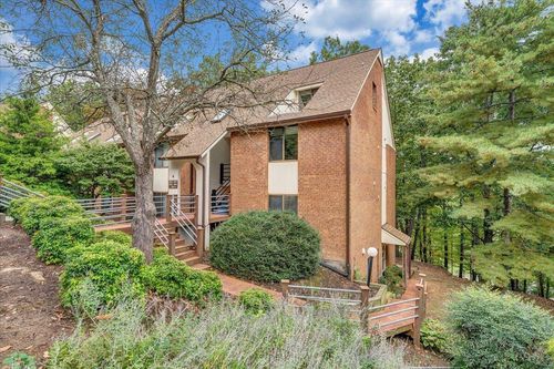 3343 Forest Ridge Rd, Roanoke, VA, 24018-5051 | Card Image