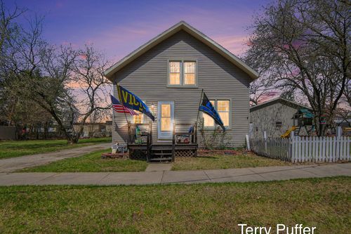 6488 3rd Street, Holton Township, MI, 49425 | Card Image