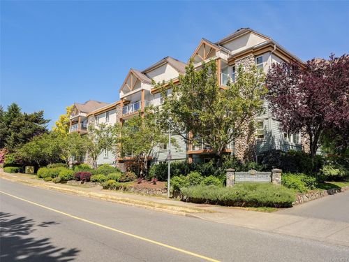 210-494 Marsett Pl, Victoria, BC, V8Z7J1 | Card Image