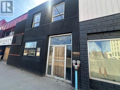 125 May St S, Thunder Bay, ON, P7E1A9 | Card Image