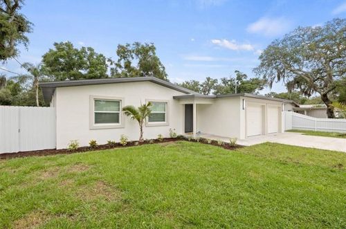 817 W Bougainvillea Ave, Tampa, FL, 33612-7450 | Card Image