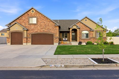 8561 S Canmore Dr, West Jordan, UT, 84081-4938 | Card Image