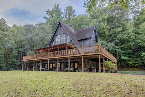 525 Riverside Dr, East Ellijay, GA, 30540-8160 | Card Image