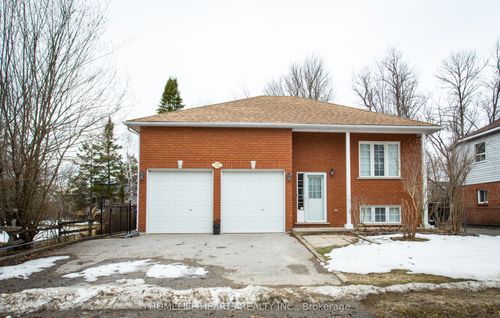72 Forest Avenue N, Wasaga Beach, ON, L9Z2K4 | Card Image
