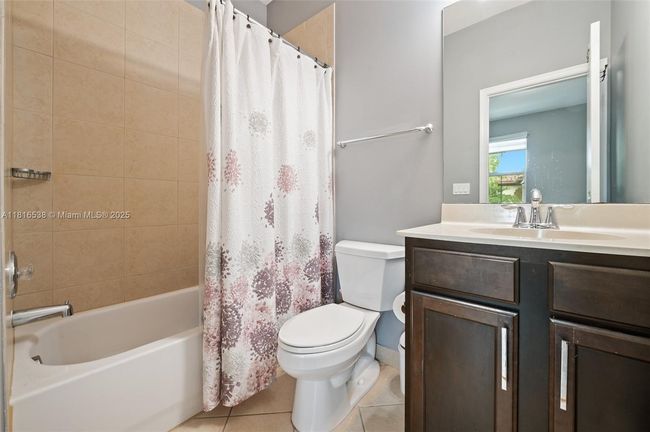 4164 Cascada Cir, Townhouse with 3 bedrooms, 3 bathrooms and null parking in Hollywood FL | Image 20