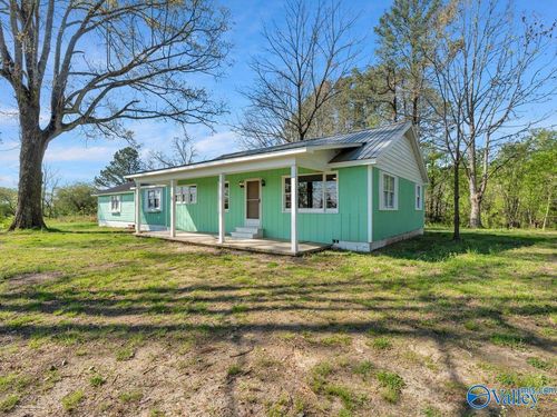 453 County Road 260, Pisgah, AL, 35765-7307 | Card Image