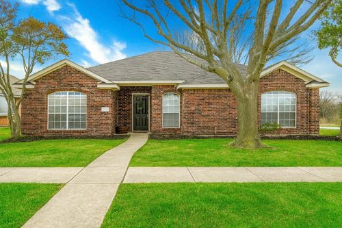 8241 Kent Dr, Frisco, TX, 75033-2563 | Card Image