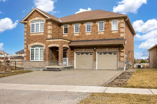 2071 Gibson St, Innisfil, ON, L9S0H2 | Card Image