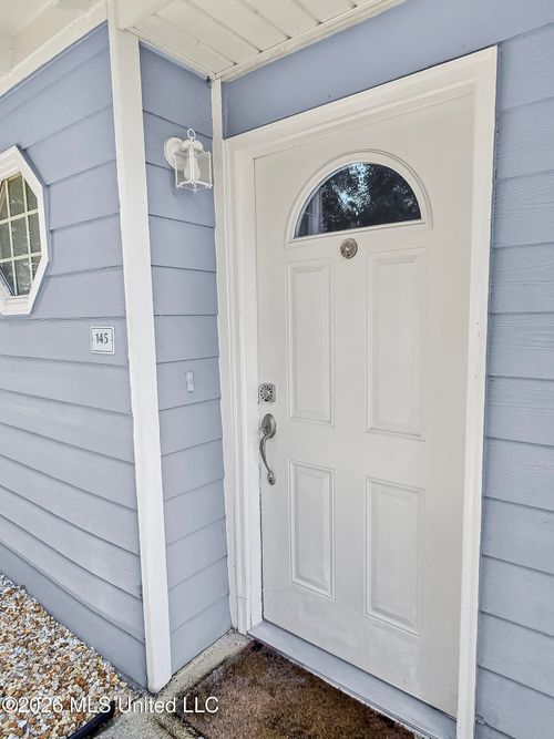 145-1664 Beach Blvd, Biloxi, MS, 39531-5361 | Card Image