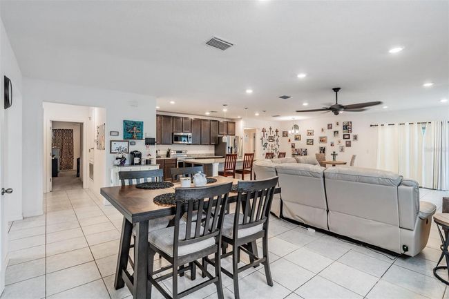 Dining Area | Image 9