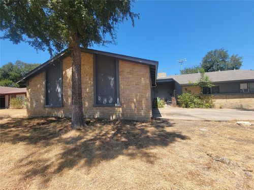 a-1304 Glenda Dr, Round Rock, TX, 78681-4921 | Card Image