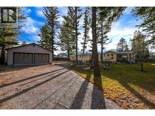 {{alt}} | Card Image