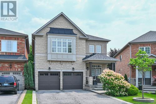 5424 Greer Dr, Burlington, ON, L7L7M7 | Card Image